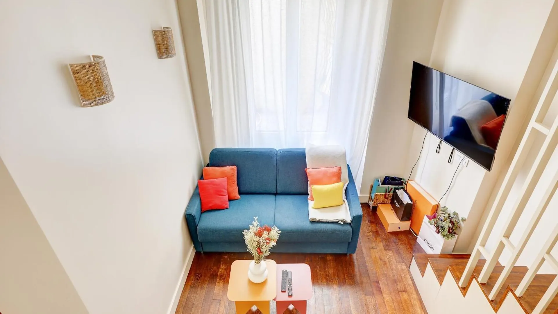 Coco Meulin Rouge Apartment Paris